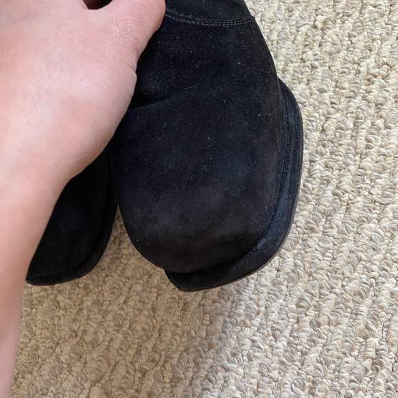 PRADA BLACK SQUARE BULKY TOE BLOCK HEEL ANKLE SUEDE BOOTS 39.5 - Picture 5 of 14